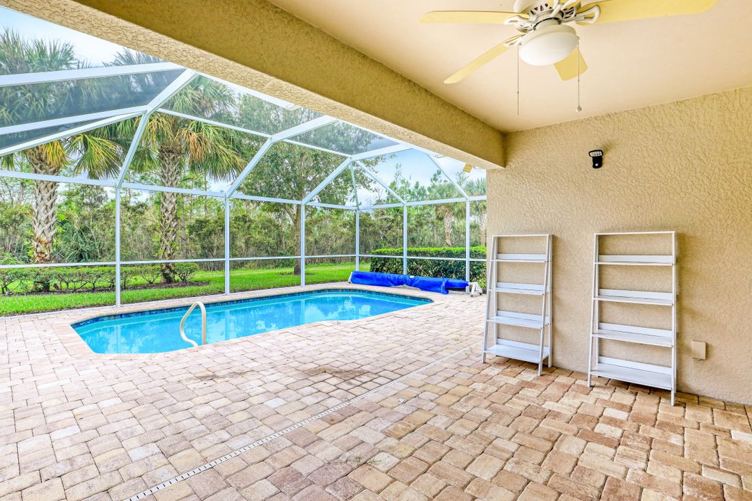 8458 Karina Ct, Naples, FL 34114