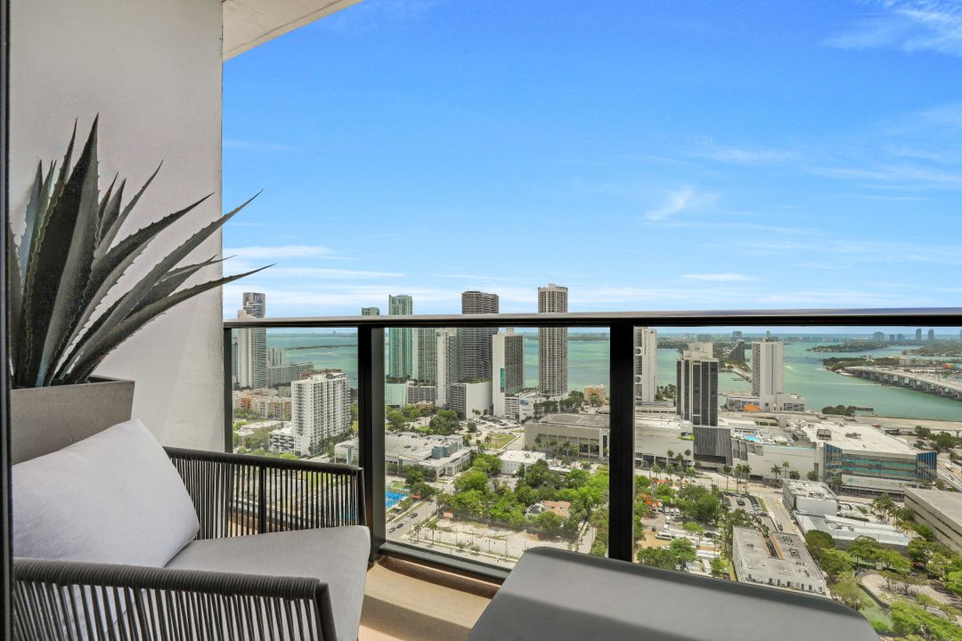 1600 NE 1st Ave #3503, Miami, FL 33132