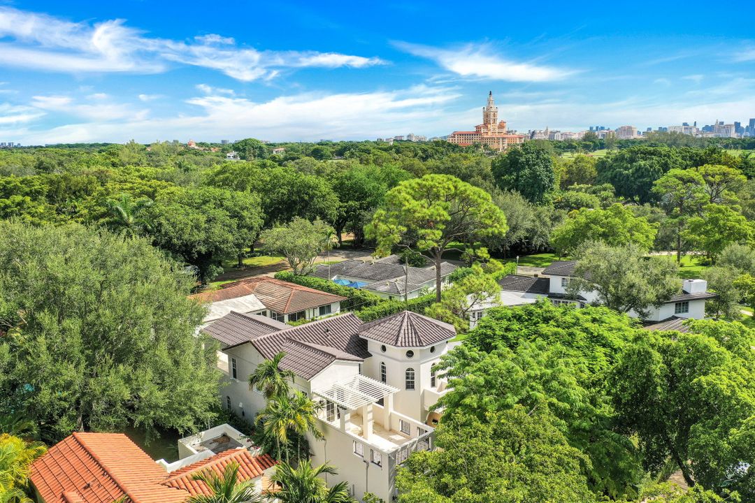 1539 Plasentia Ave, Coral Gables, FL 33134