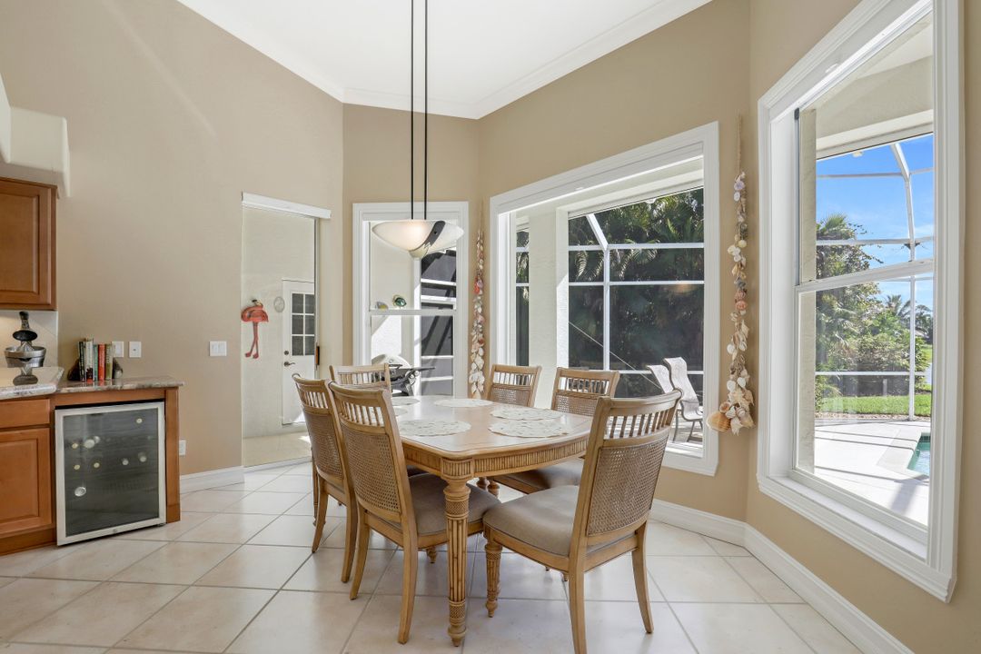 2104 Imperial Cir, Naples, FL 34110