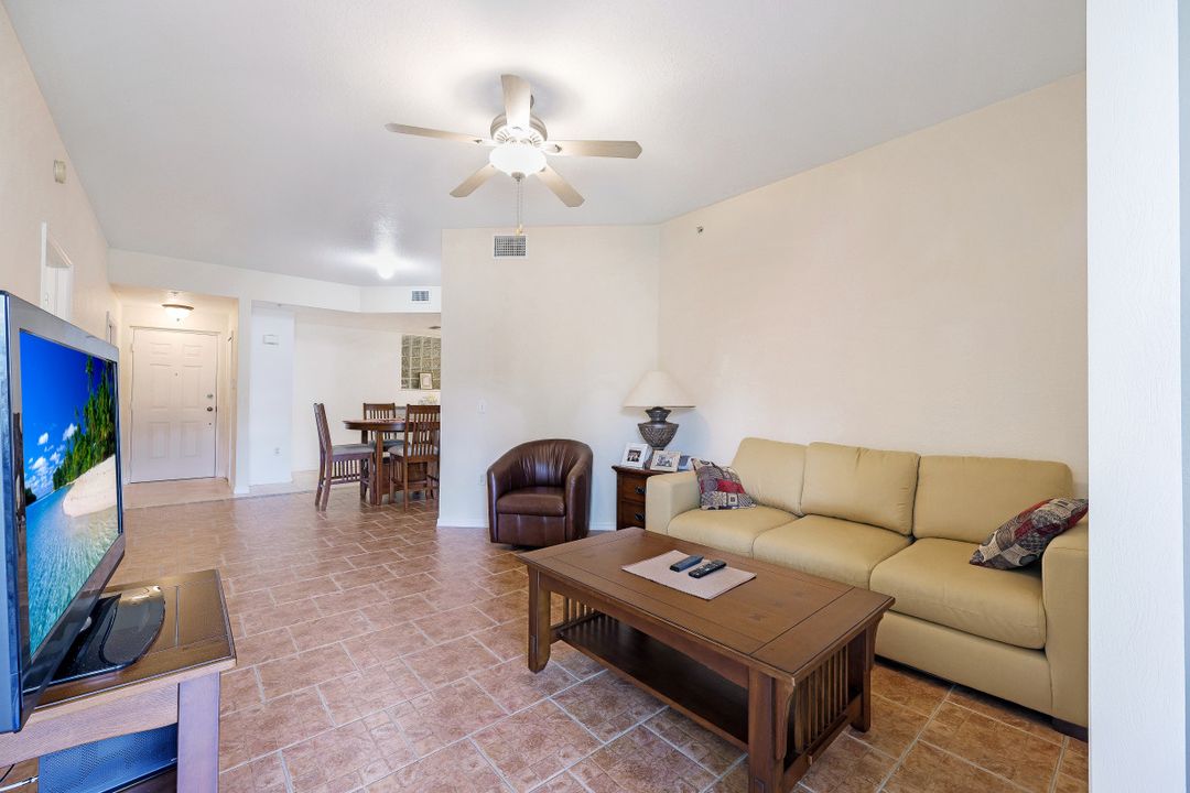 12515 McGregor Blvd #109, Fort Myers, FL 33919