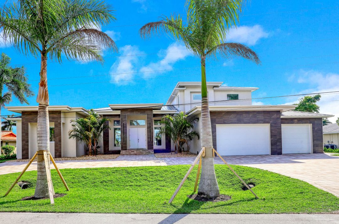 5232 Seminole Ct, Cape Coral, FL 33904