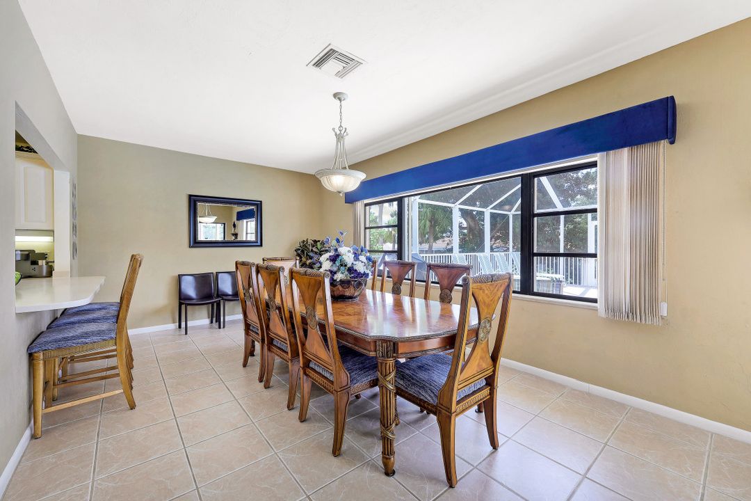 550 Inlet Dr, Marco Island, FL 34145