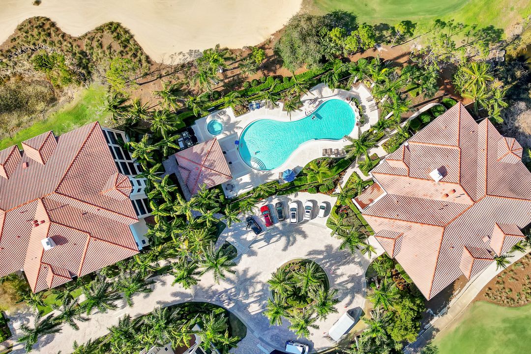 2538 Marquesa Royale Ln  #102, Naples, FL 34109