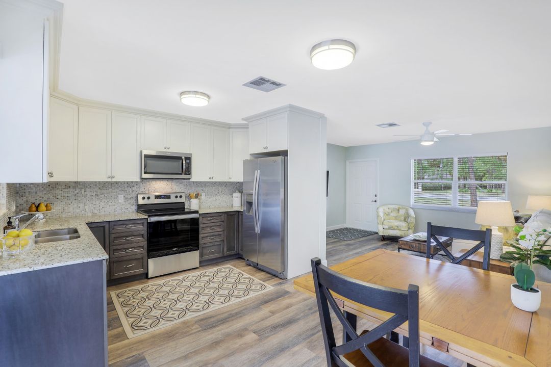 1960 16th St NE, Naples, FL 34120