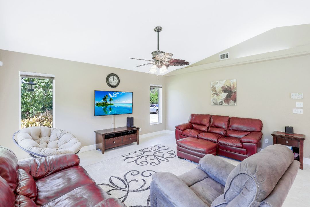 4530 7th Ave SW, Naples, FL 34119