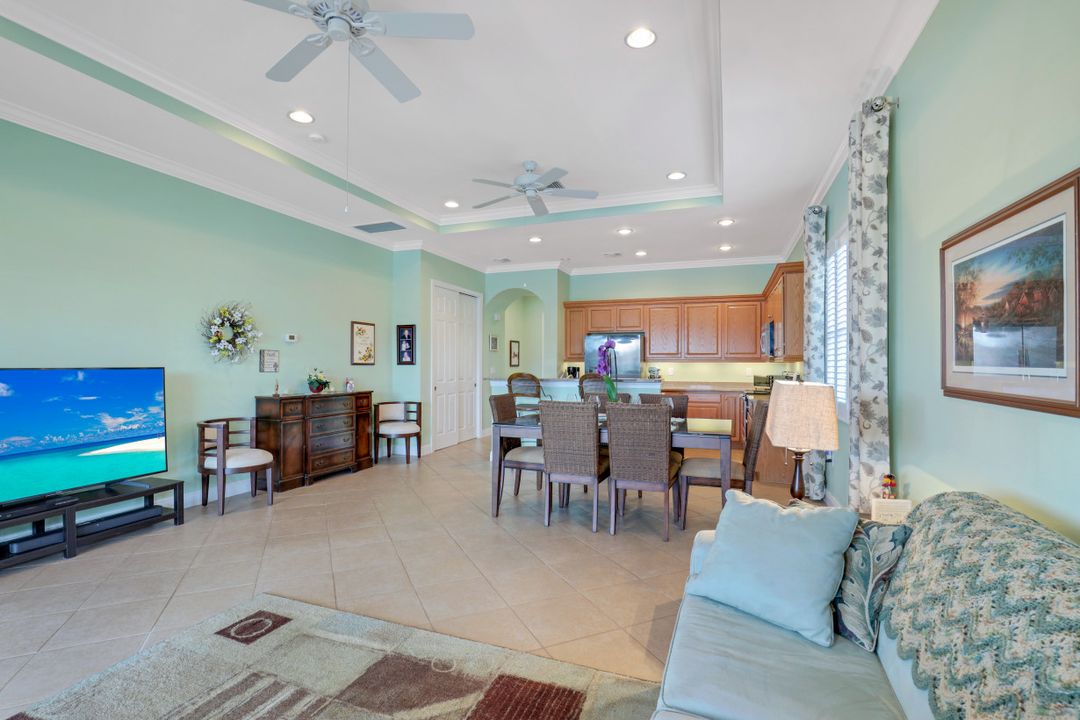 13564 Manchester Way, Naples, FL 34109