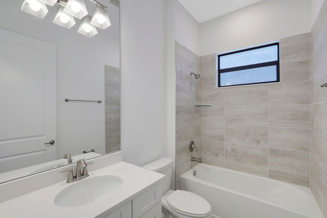 3139 Heather Glen Ct, Naples, FL 34114