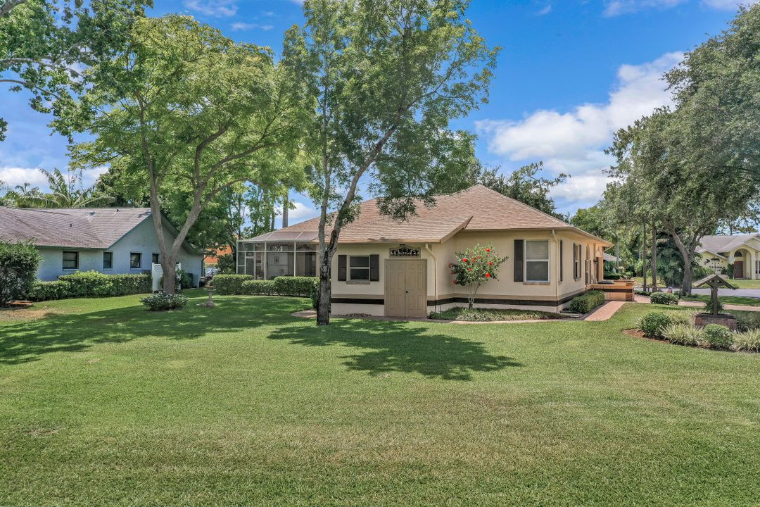 6705 Highland Pines Cir, Fort Myers, FL 33966