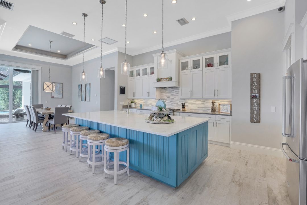 921 W Cape Estates Cir, Cape Coral, FL 33993