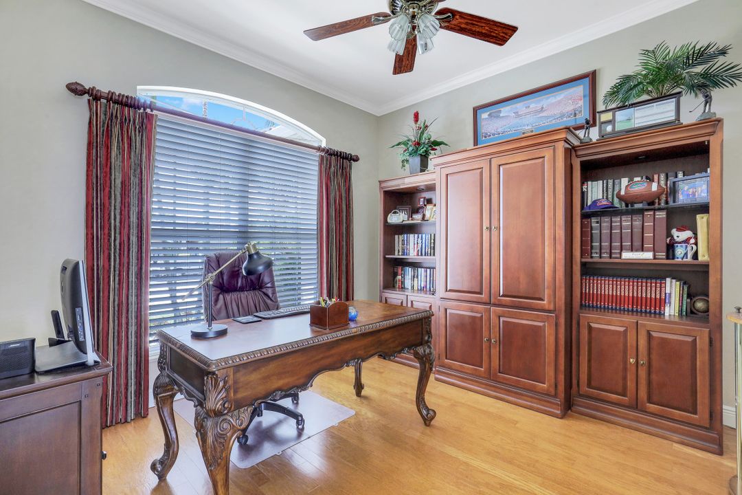 411 SW 49th Ln, Cape Coral, FL 33914