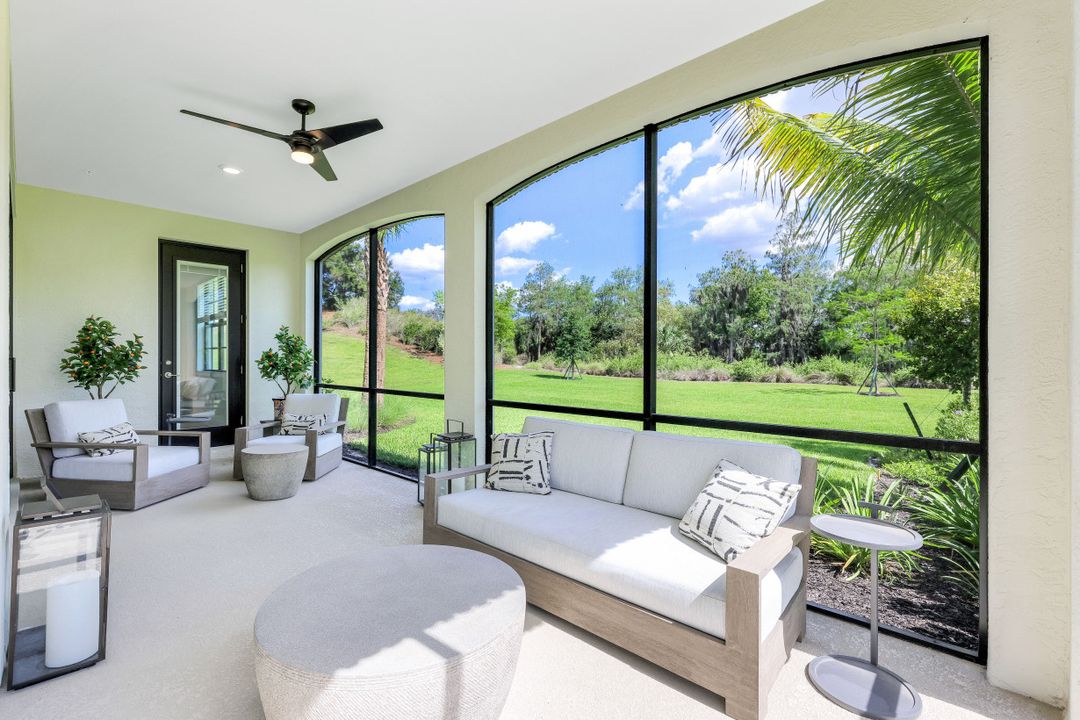 16348 Viansa Wy, Naples, FL 34110