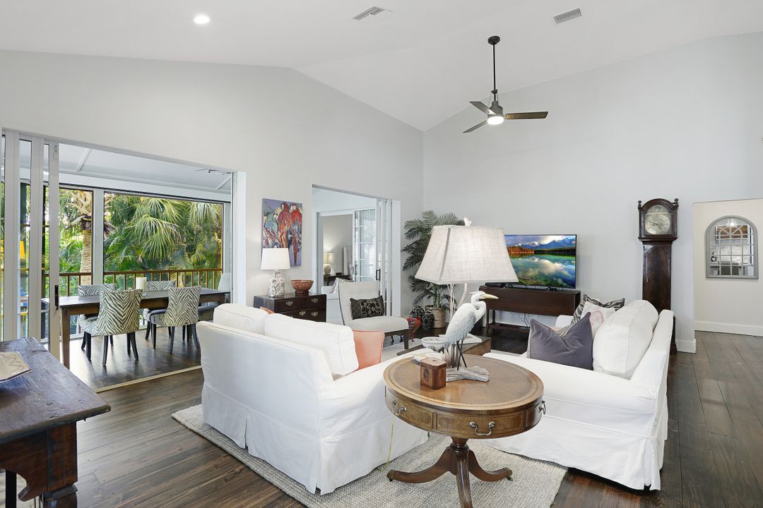 3824 Survey Cir, Bonita Springs, FL 34134