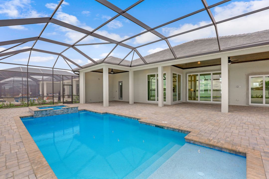 18645 WildBlue Blvd, Fort Myers, FL 33913