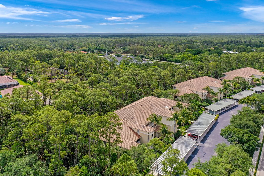 1886 Tarpon Bay Dr S #304, Naples, FL 34119