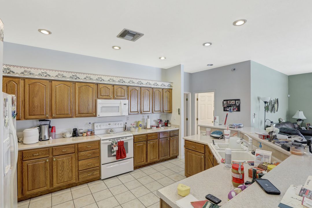 6705 Overlook Dr, Fort Myers, FL 33919
