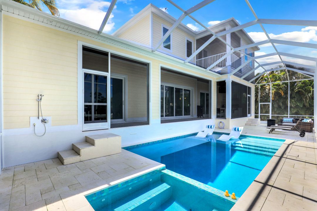 27050 Flamingo Dr, Bonita Springs, FL 34135