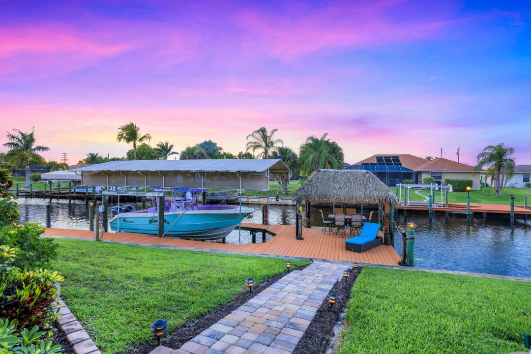 2511 SE 19th Ave, Cape Coral, FL 33904