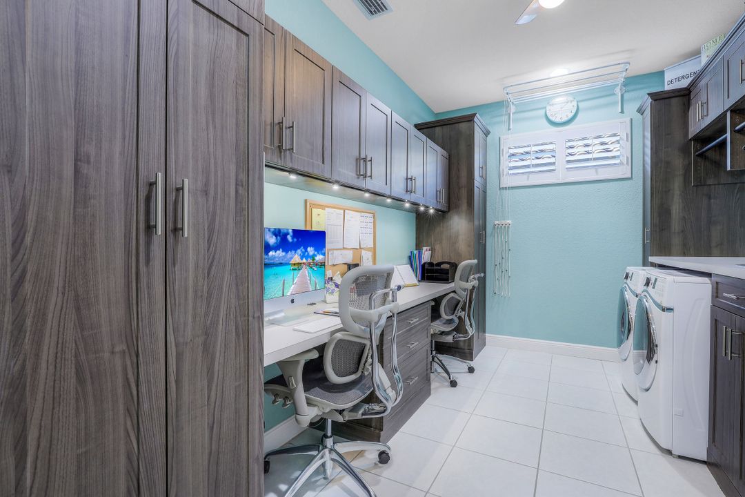 10565 Espanola Dr, Bonita Springs, FL 34135