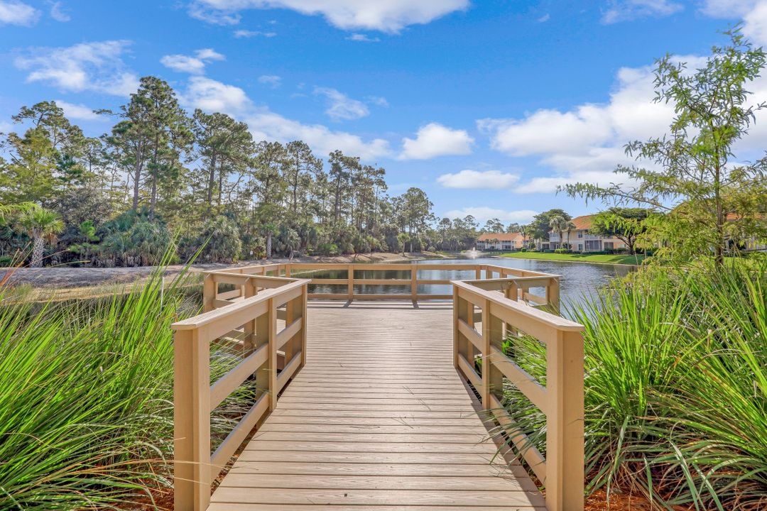 6325 Lexington Ct, Naples, FL 34110