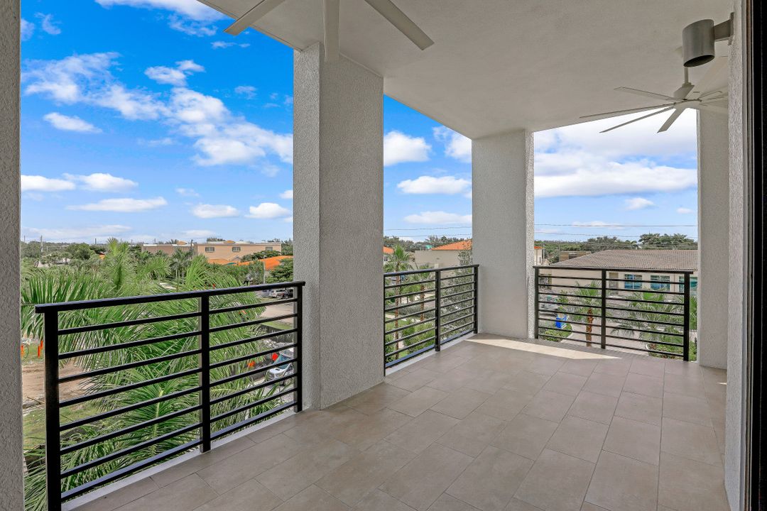 1111 Central Ave #416, Naples, FL 34102