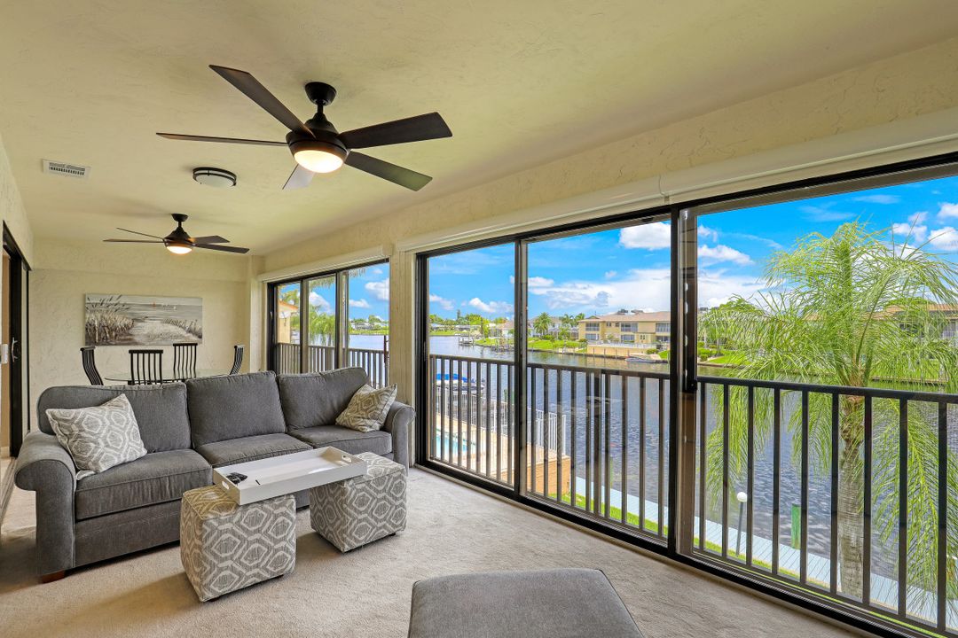 3703 SE 10th Ave, Cape Coral, FL 33904