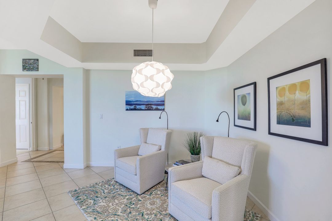 300 Dunes Blvd #Unit 305, Naples, FL 34110