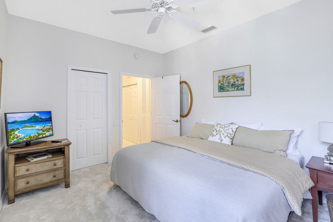 8255 Danbury Blvd #202, Naples, FL 34120