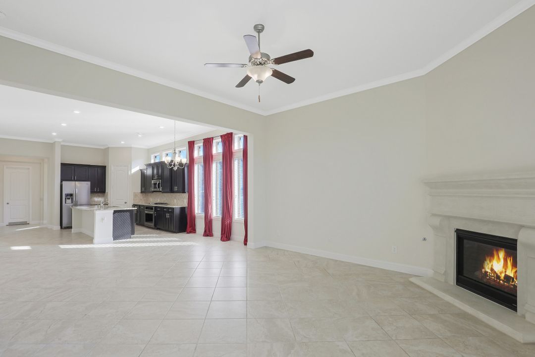 409 Westwood Dr, League City, TX 77573