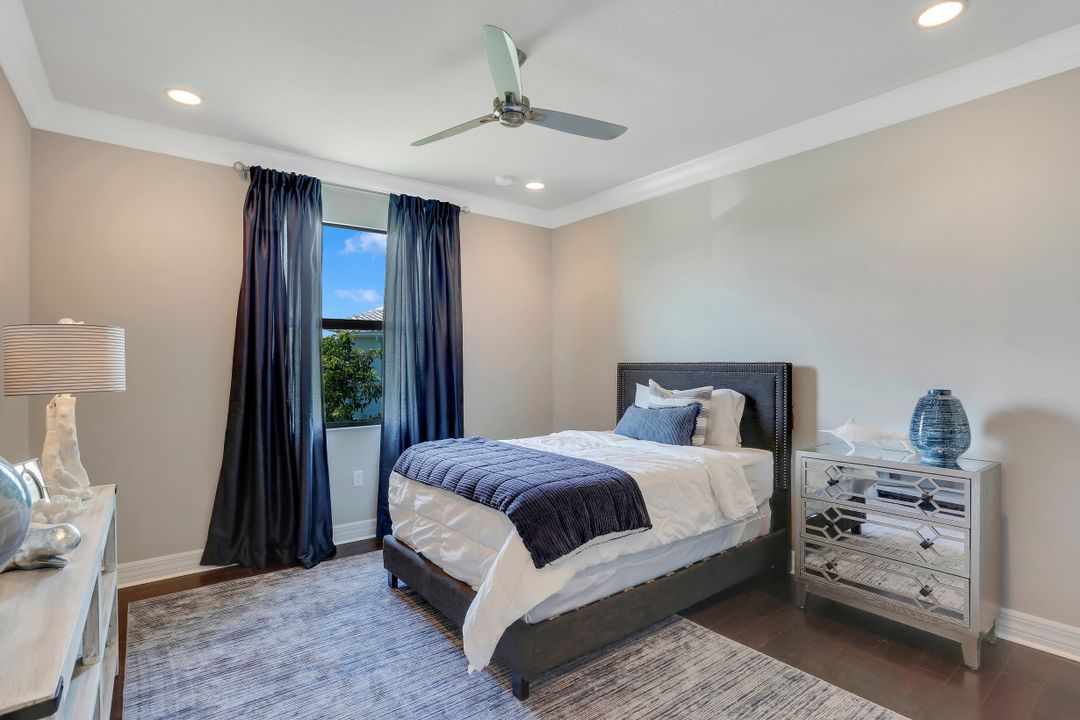 4600 Azalea Dr, Naples, FL 34119