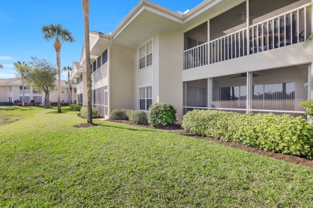 6260 Bellerive Ave #4-404, Naples, FL 34119