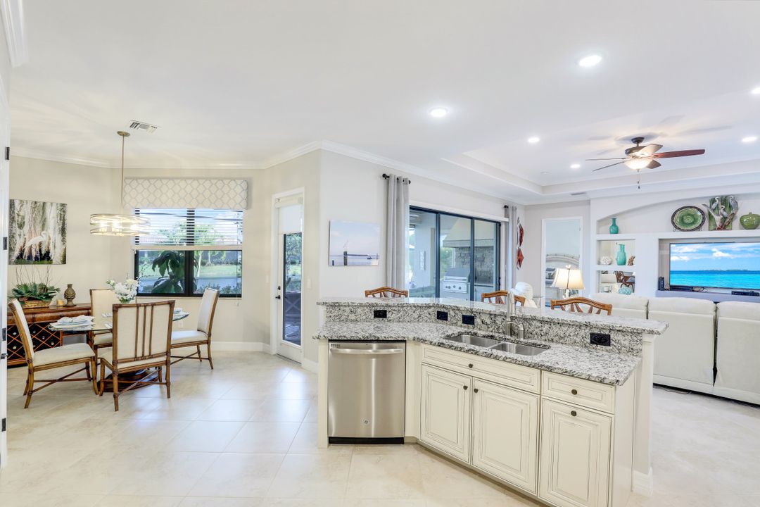 28111 Kerry Ct, Bonita Springs, FL 34135