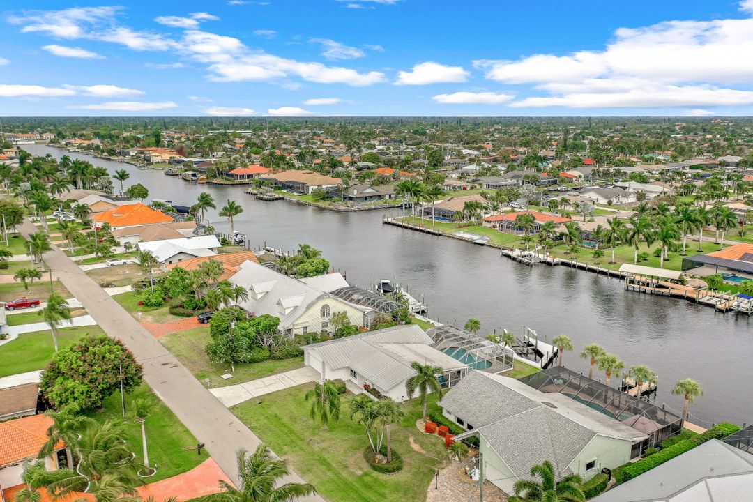 1923 SE 36th Terrace, Cape Coral, FL 33904