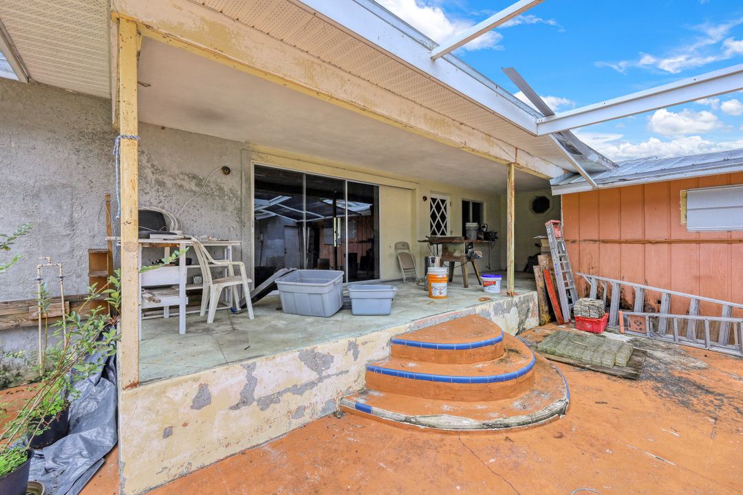 5257 Cypress Ln, Naples, FL 34113