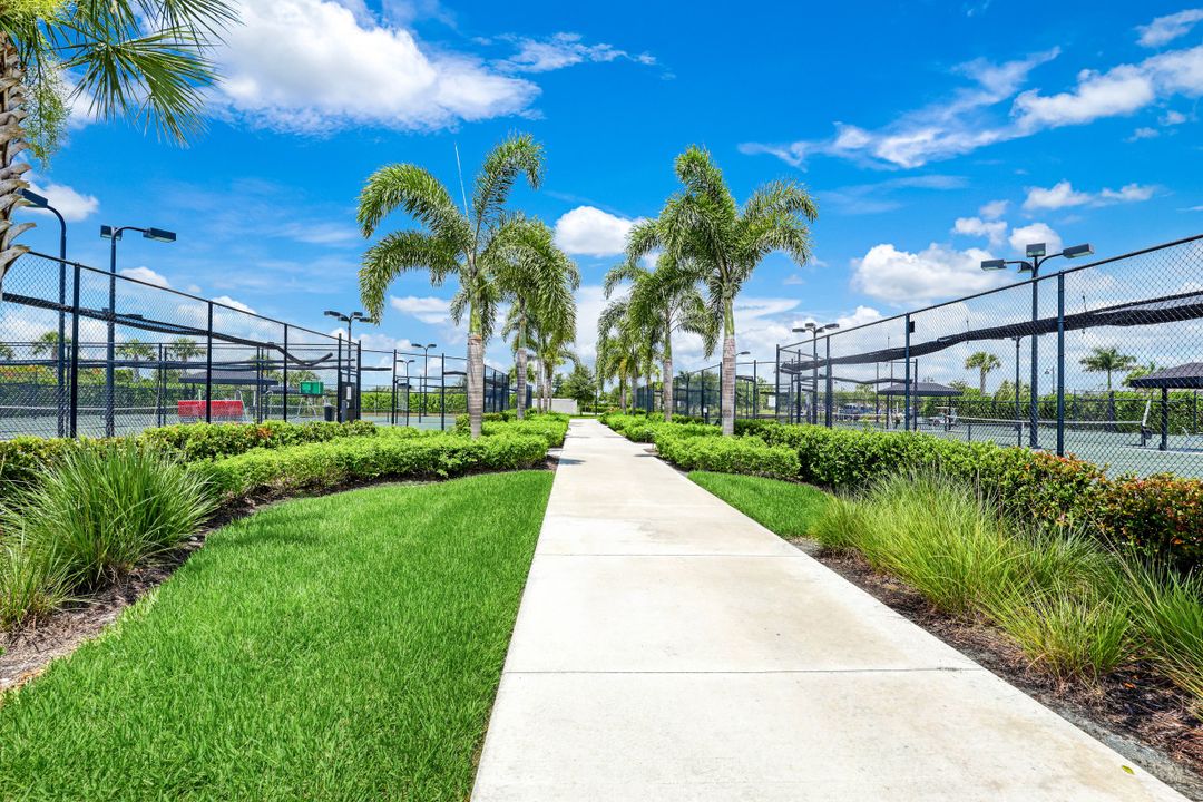 17577 Kinzie Ln, Estero, FL 33928