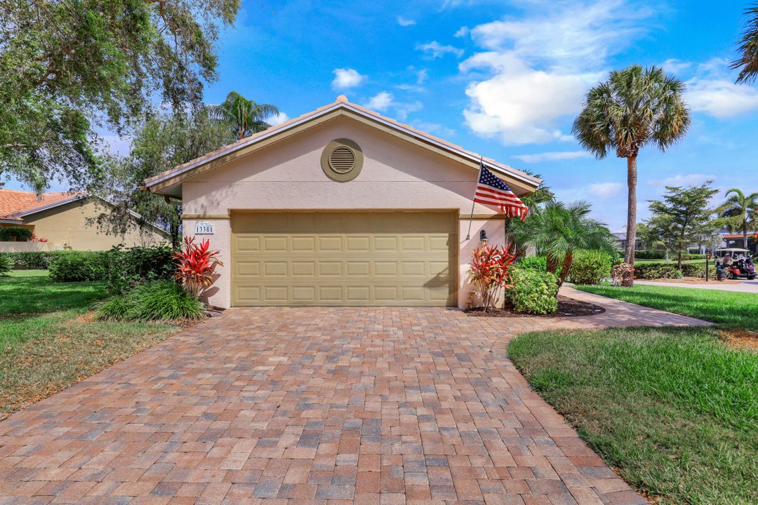 13381 Southampton Dr, Bonita Springs, FL 34135