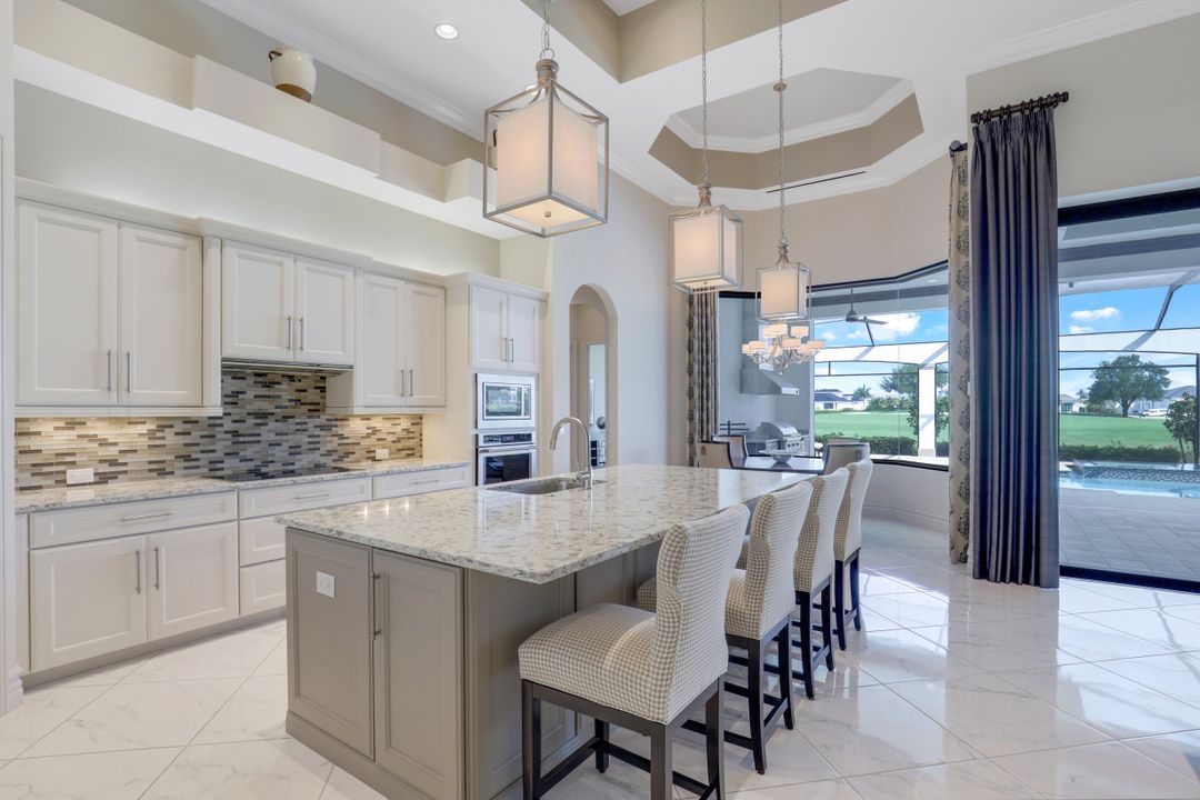 16459 Seneca Way, Naples, FL 34110