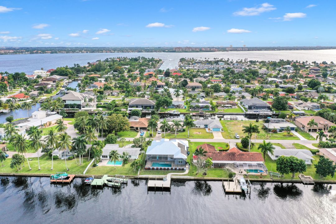 1131 Lucerne Ave, Cape Coral, FL 33904