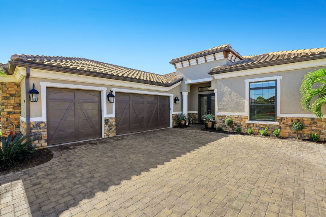 9481 Montelanico Loop, Naples, FL 34119