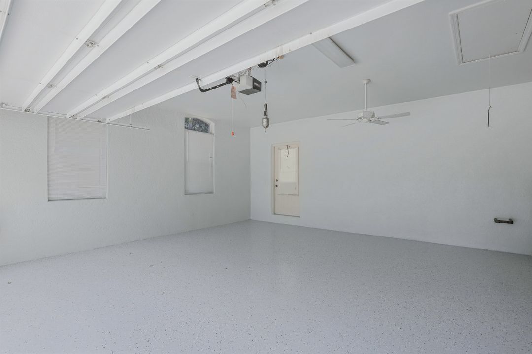 3950 Lakemont Dr, Bonita Springs, FL 34134