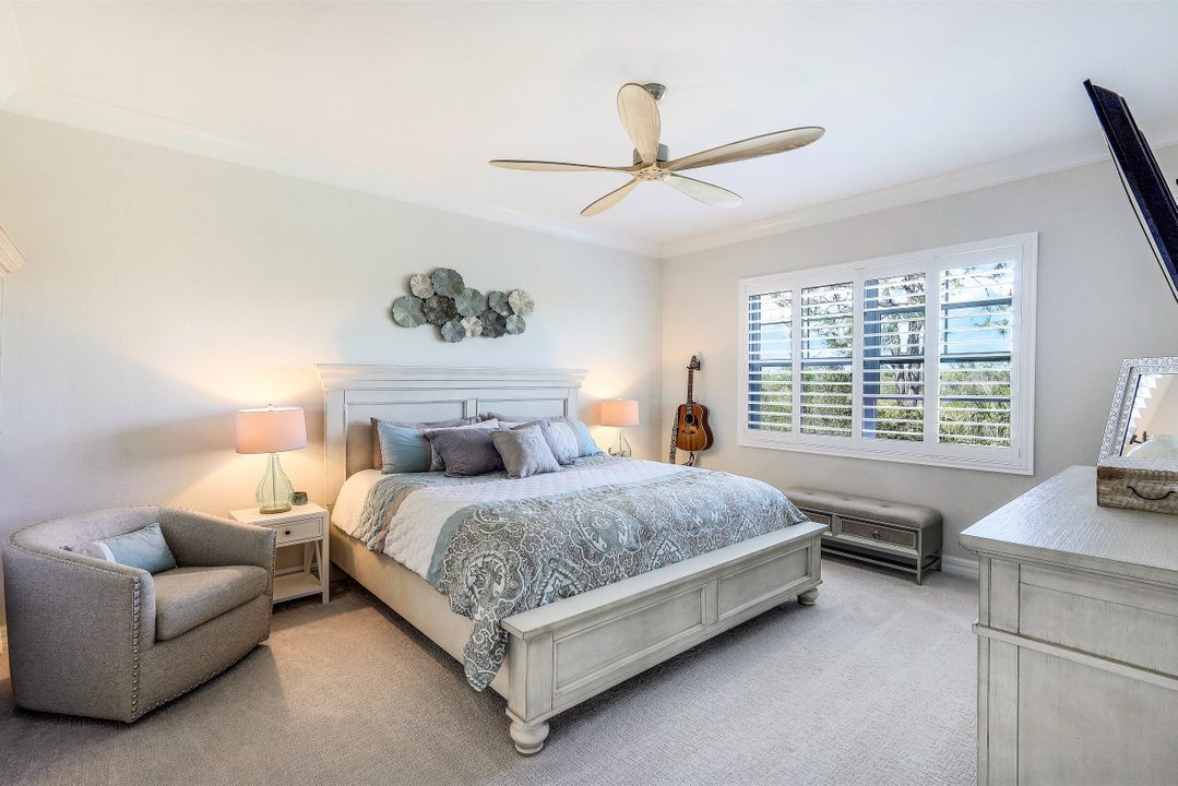 164 Indies Dr East #106, Naples, FL