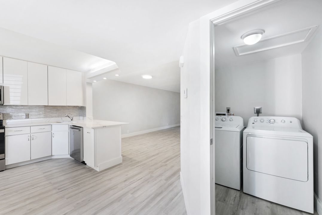 7797 Esmeralda Way #K-102, Naples, FL 34109