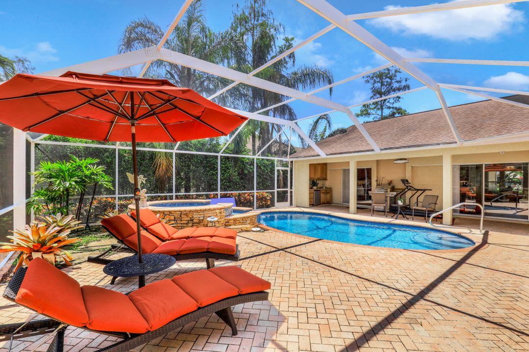6080 Cypress Hollow Way, Naples, FL 34109