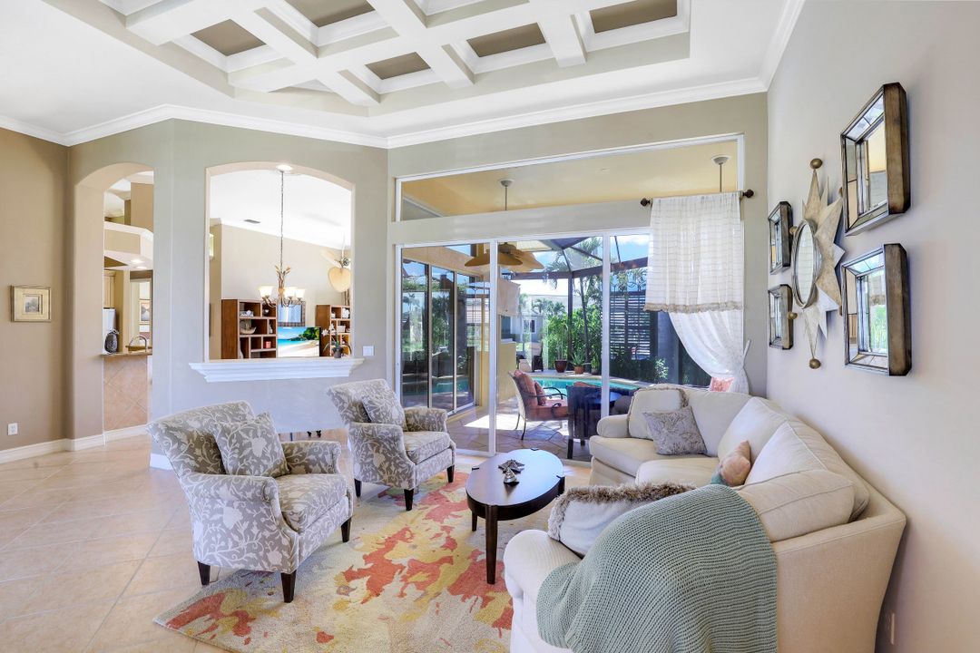 171 Geranium Ct, Marco Island, FL 34145