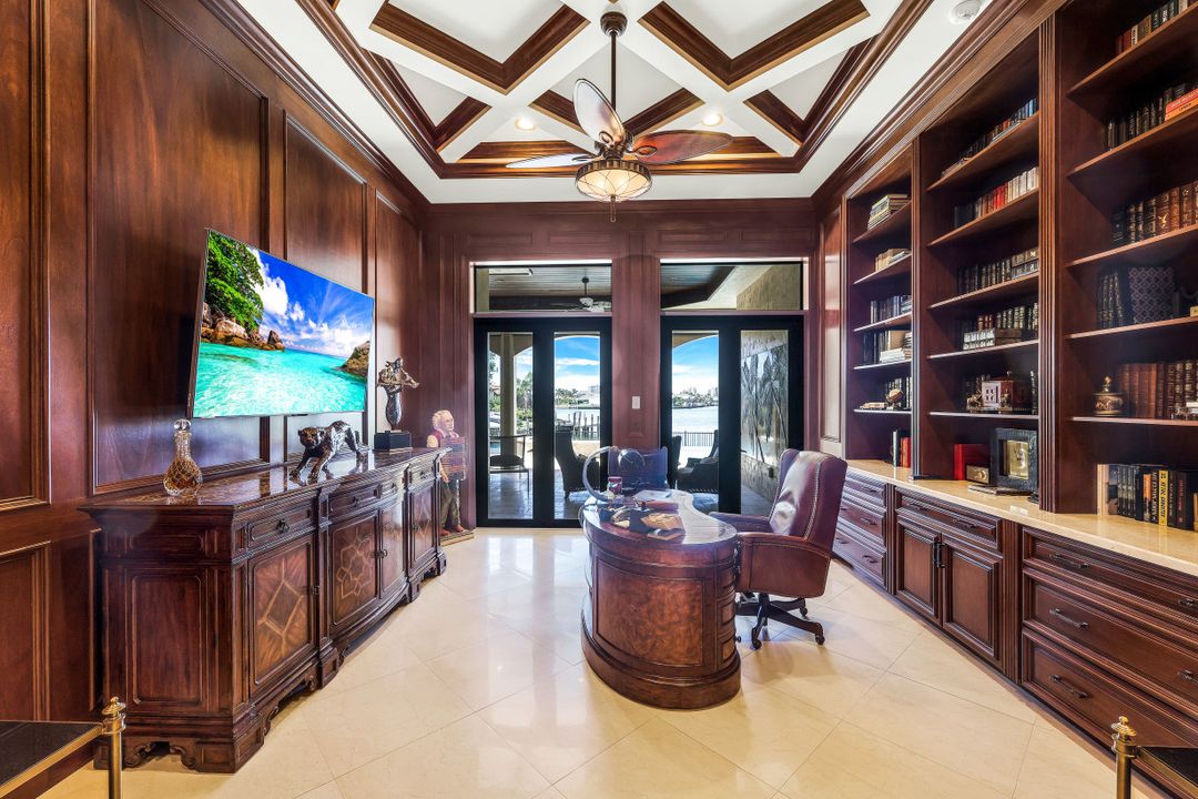 590 S Heathwood Dr, Marco Island, FL 34145