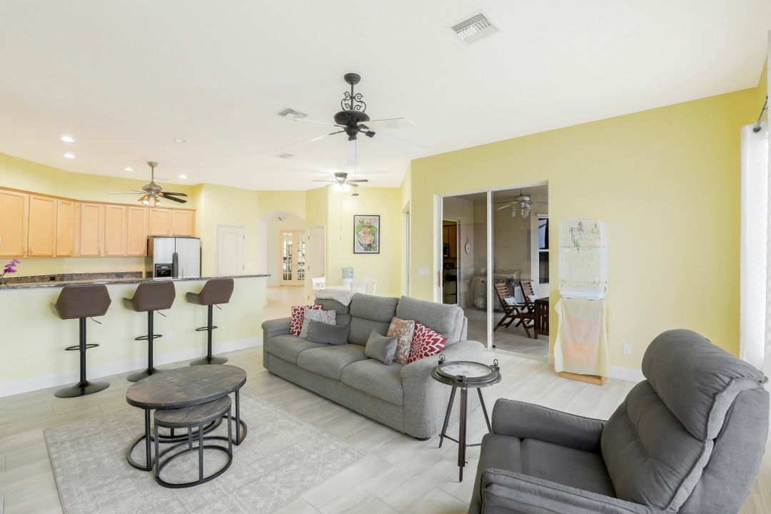 118 NE 21st Ave, Cape Coral, FL 33909