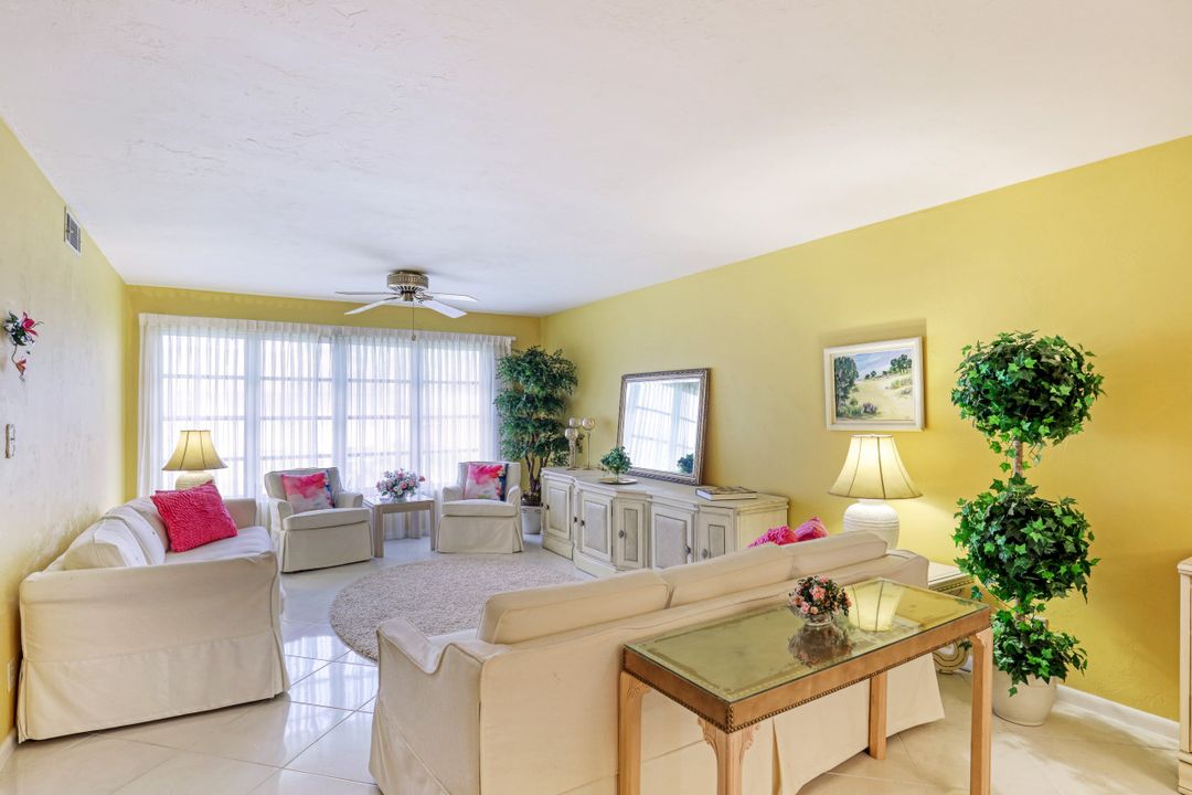 3631 Arctic Cir, Naples, FL 34112