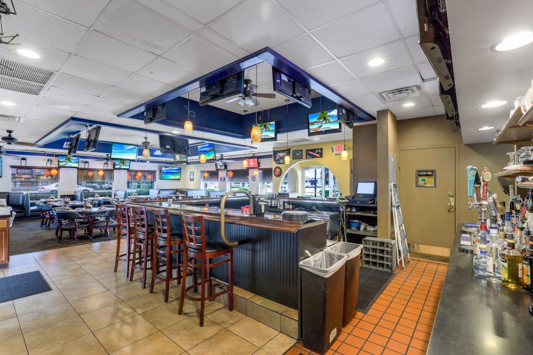 1217 Del Prado Blvd S, Cape Coral, FL 33990