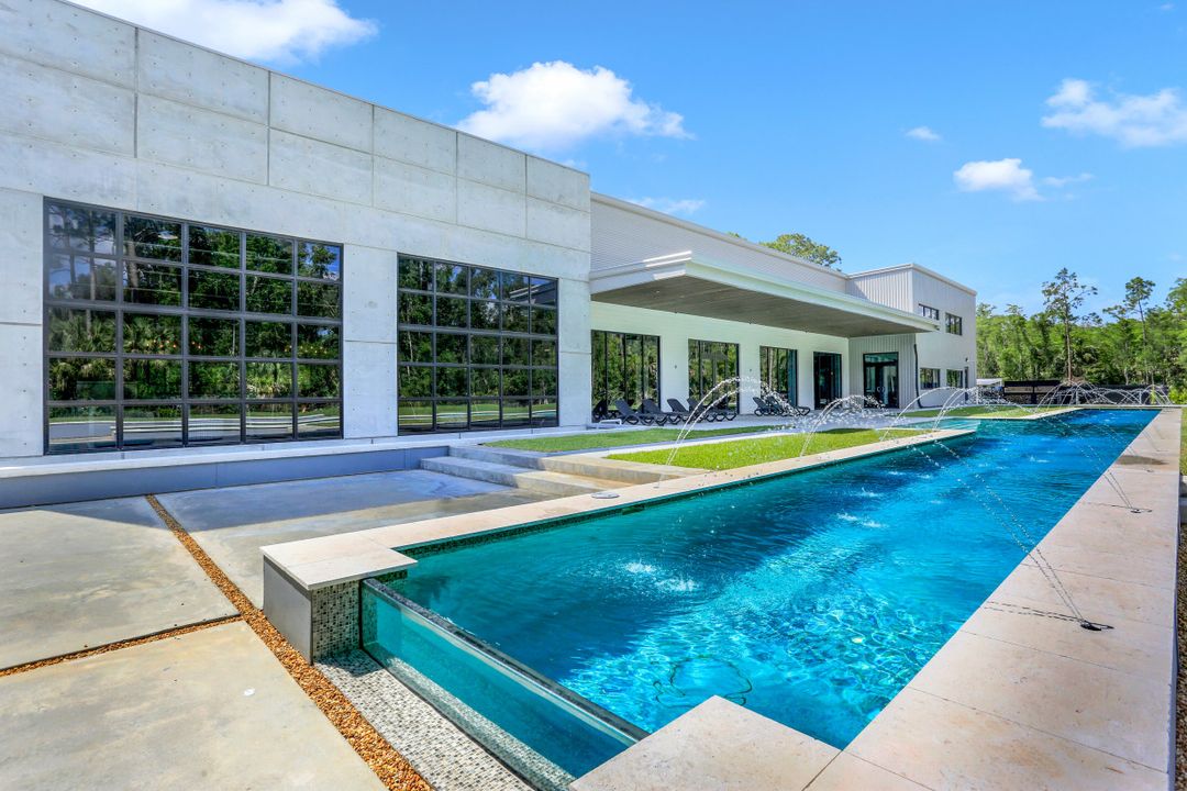 4441 5th Ave NW, Naples, FL 34119