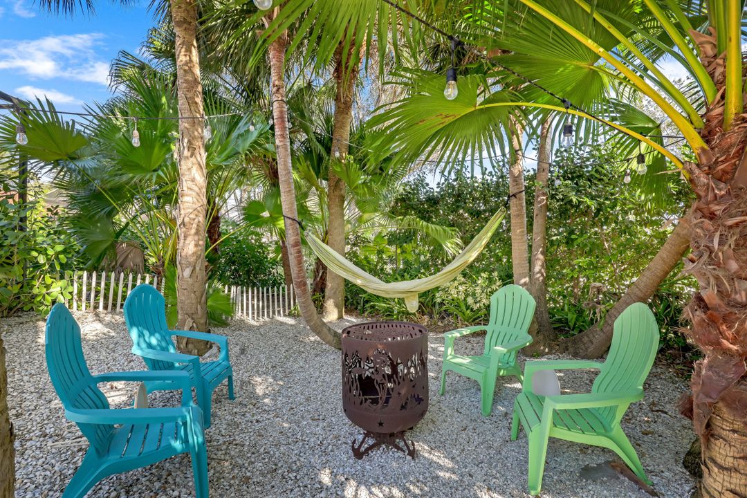 7008 Burnt Sienna Cir, Naples, FL 34109